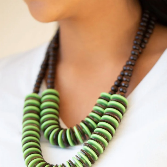 Dominican Disco Green Wooden Necklace - Picture 2 of 3